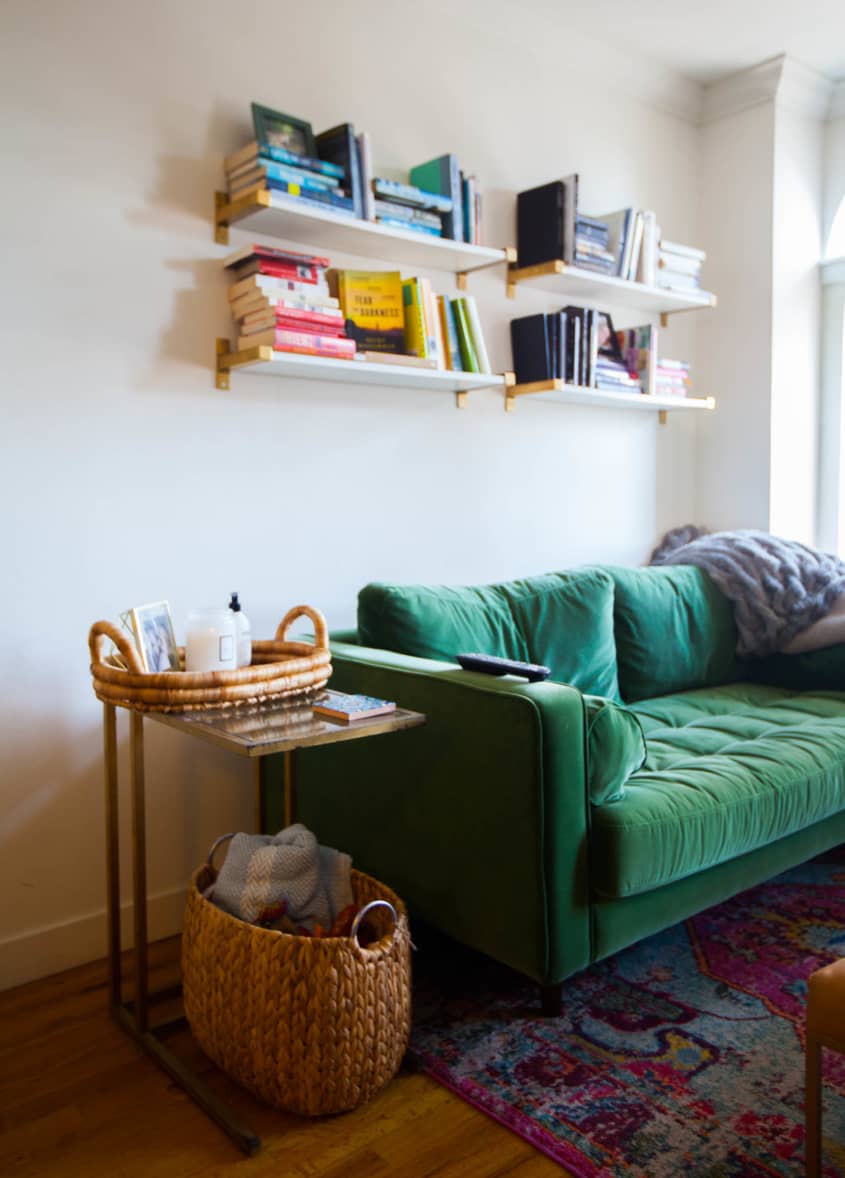 Bustle Beauty Editor Olivia Muenter's NYC Home Apartment Therapy