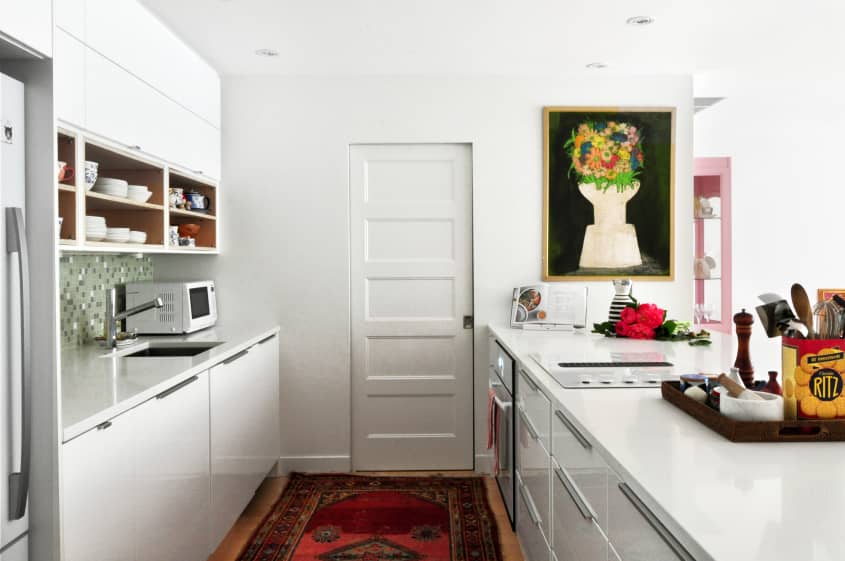 Canada Home Tour A Colorful Modern Montreal Apartment Apartment Therapy