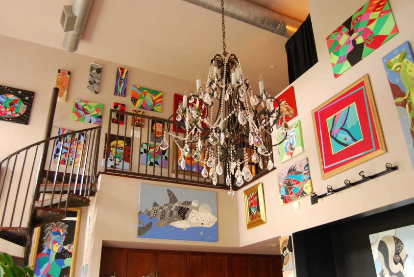 Howard’s Eclectic Art-Filled Studio | Apartment Therapy