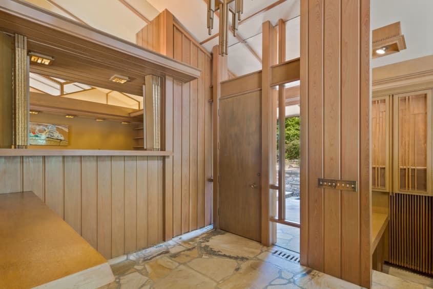 Frank Lloyd Wright Inspired Home Is For Sale | Apartment Therapy