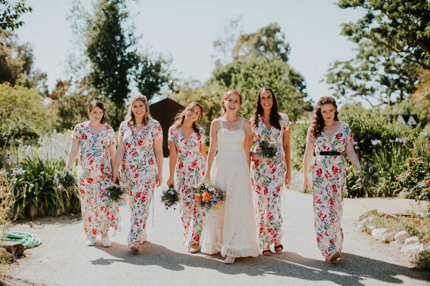 A California Botanical Garden Wedding With Food Trucks And Lots Of Love 