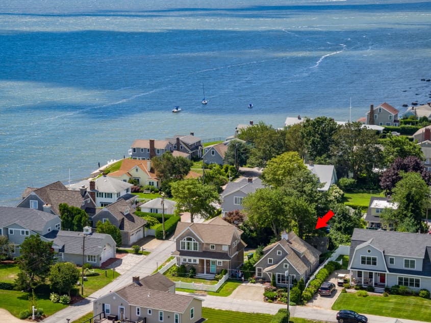 41 Saltaire Drive, Old Saybrook, Connecticut Apartment Therapy