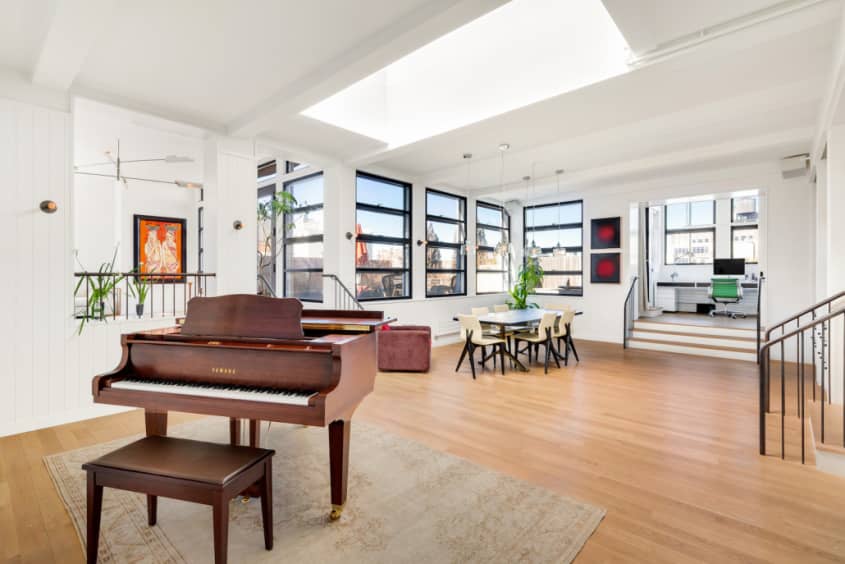 Jon Stewart’s Former NYC Penthouse Is For Sale For $20 Million ...