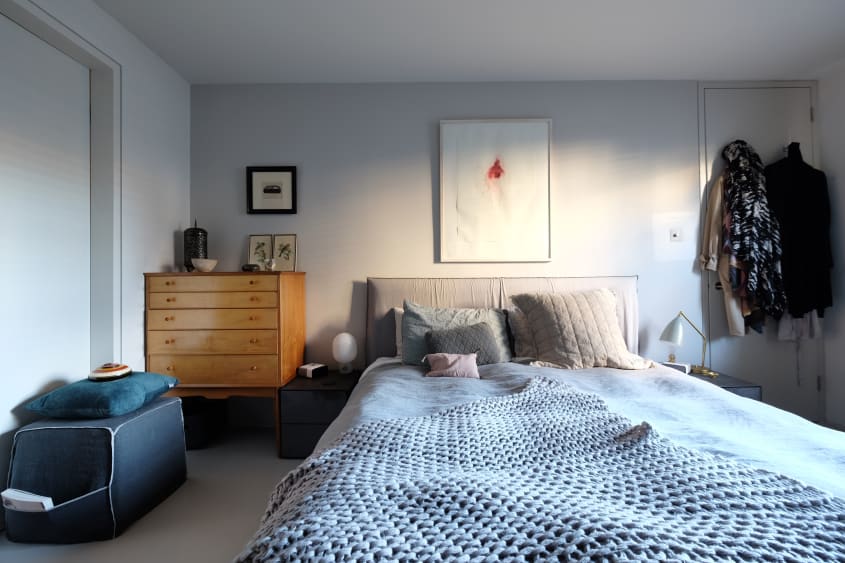 House Tour: Designer Katie McCrumm's London Apartment | Apartment Therapy