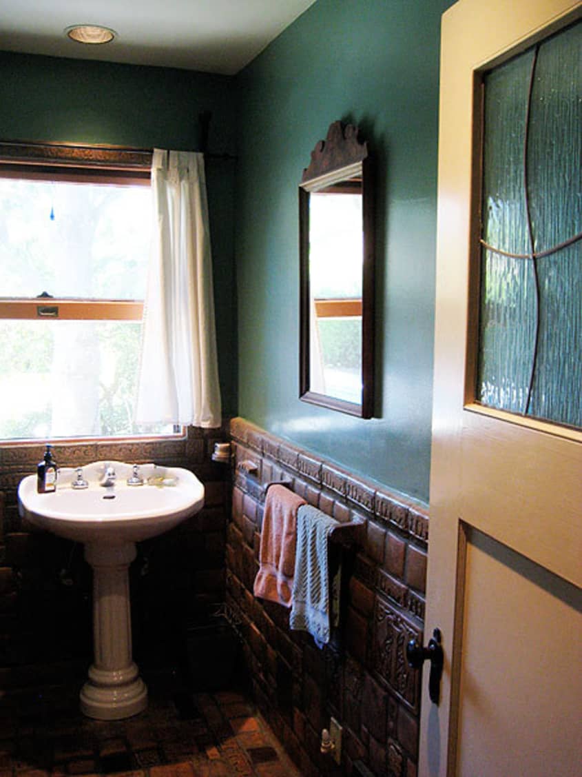 Melissa and Stephen’s Preserved Spanish Revival Apartment Therapy