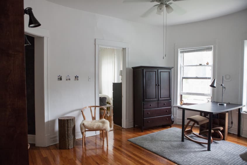 House Tour A Bright Wicker Park Apartment Apartment Therapy