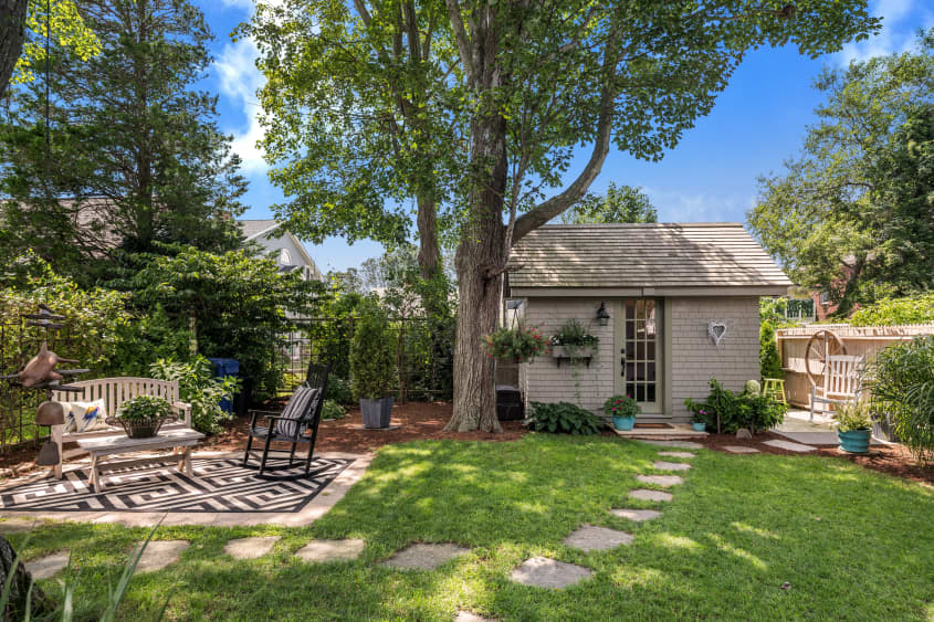 41 Saltaire Drive, Old Saybrook, Connecticut Apartment Therapy