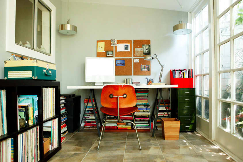 Genevieve and Maxwell’s Mid Century Perch Apartment Therapy