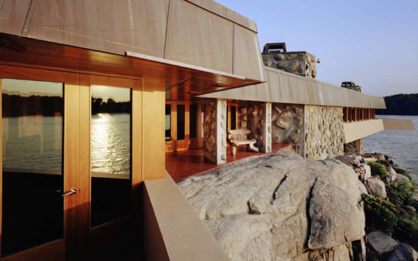 This Heart Shaped Island Comes with a Frank Lloyd Wright House ...