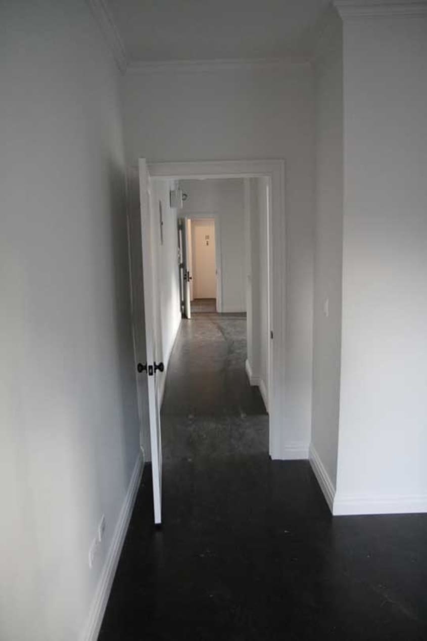 Maxwell & Lulu’s Temporary Digs Apartment Therapy