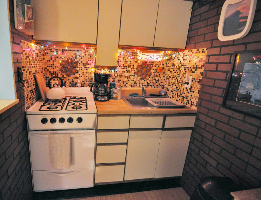 Laura Lee’s Bright & Playful Basement Studio Apartment Therapy