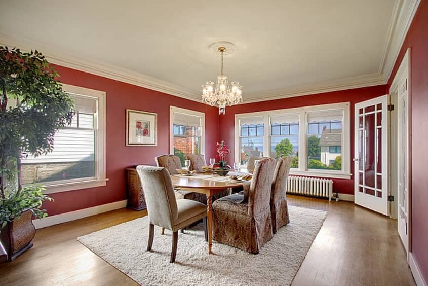 You Can Visit Laura Palmer’s House From Twin Peaks — If You Can Be Cool Apartment Therapy