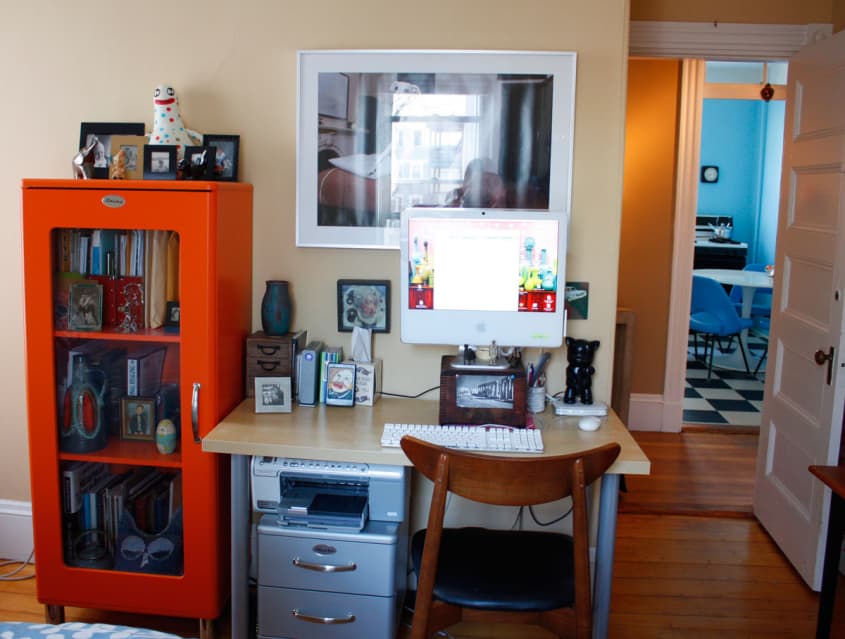 Artist John Guthrie’s Heavenly Haven Apartment Therapy