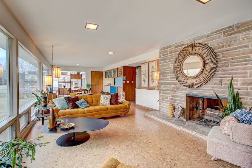 Colorful MidCentury Modern Home in Bayside, Wisconsin Apartment Therapy