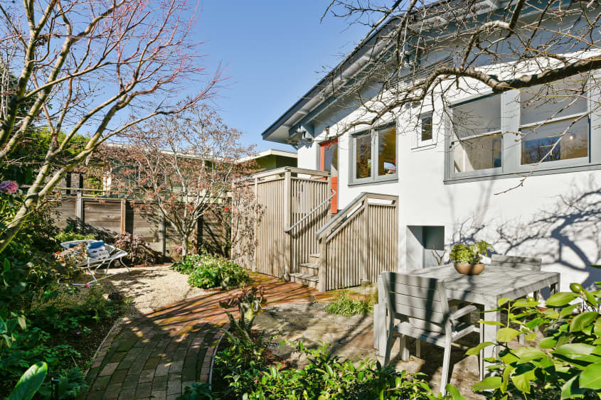 315 Hemphill Place, Oakland California, 94618 Apartment Therapy