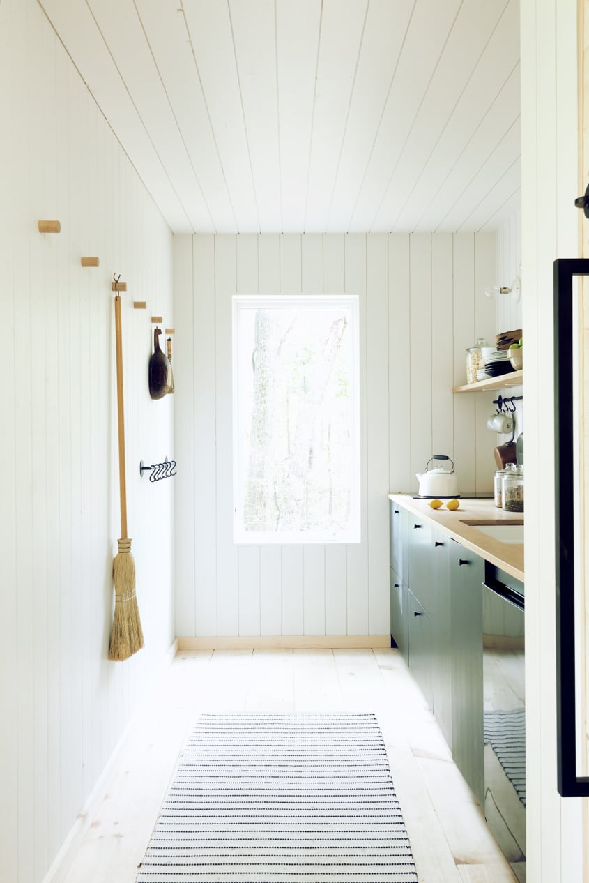 Off Grid Minimal House Ohio | Apartment Therapy