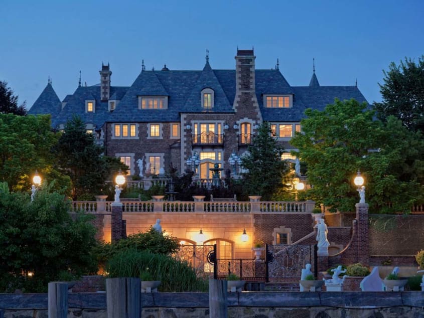 The Great Gatsby Mansion Is For Sale Apartment Therapy