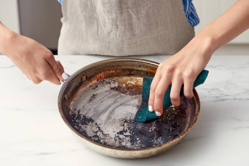 how-to-clean-scorched-pots-and-pans-in-7-steps-apartment-therapy