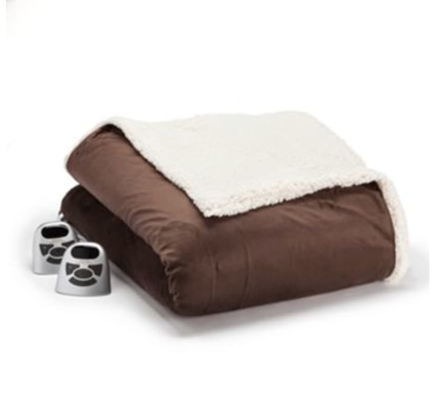 10 Electric Blankets Worth Snuggling Up To Apartment Therapy