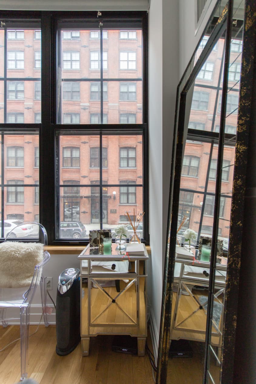 House Tour: A Beautiful, Cozy Chic Rental in Brooklyn | Apartment Therapy