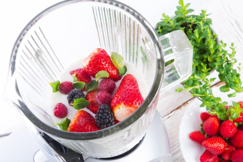 10 Best Uses for the Food Processor, a Simple Way to Clean the Blender