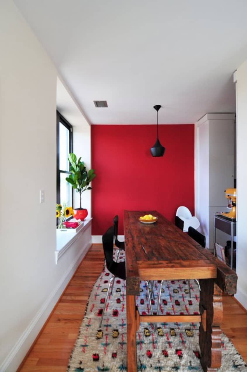 SplashOfColor Roundup 14 Accent Walls (And 1 Accent Ceiling!) Apartment Therapy