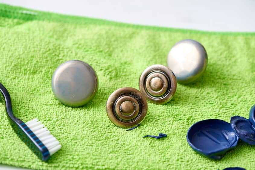 How To Remove Paint from Metal Kitchen Hardware The Kitchn