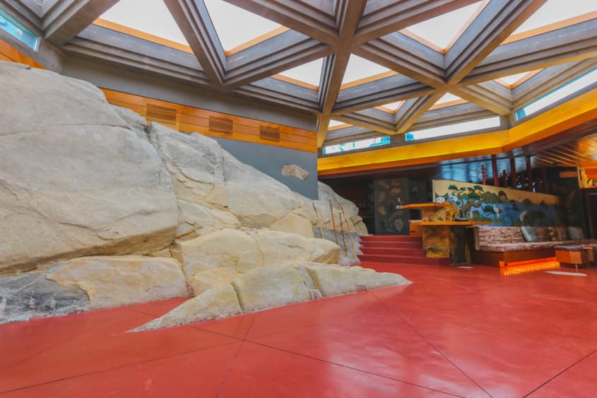 This Heart Shaped Island Comes with a Frank Lloyd Wright House ...