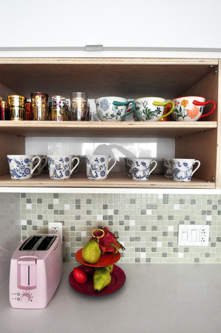 Canada Home Tour A Colorful Modern Montreal Apartment Apartment Therapy