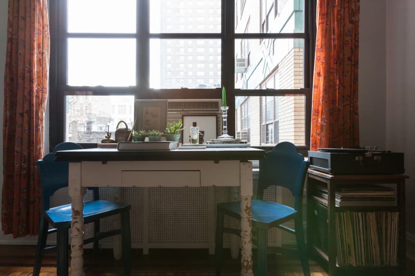 House Tour A Designer S Tiny Nyc Studio With The Best Murphy Bed