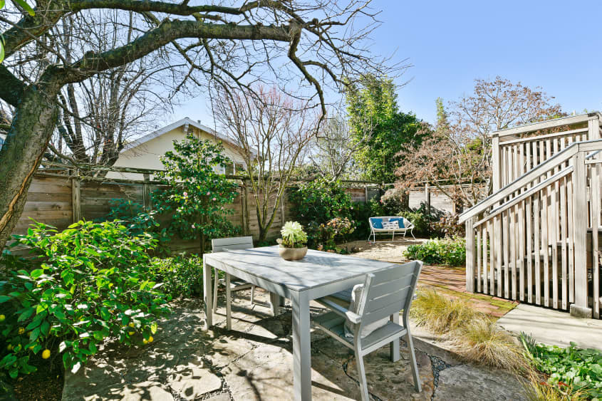 315 Hemphill Place, Oakland California, 94618 Apartment Therapy