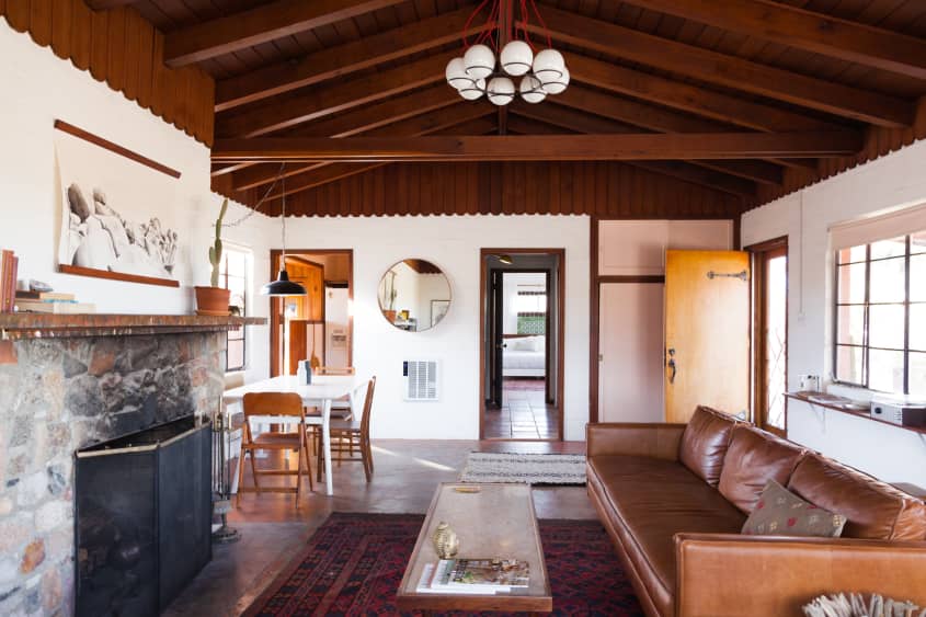 House Tour A Rustic, Modern Hacienda in Joshua Tree Apartment Therapy