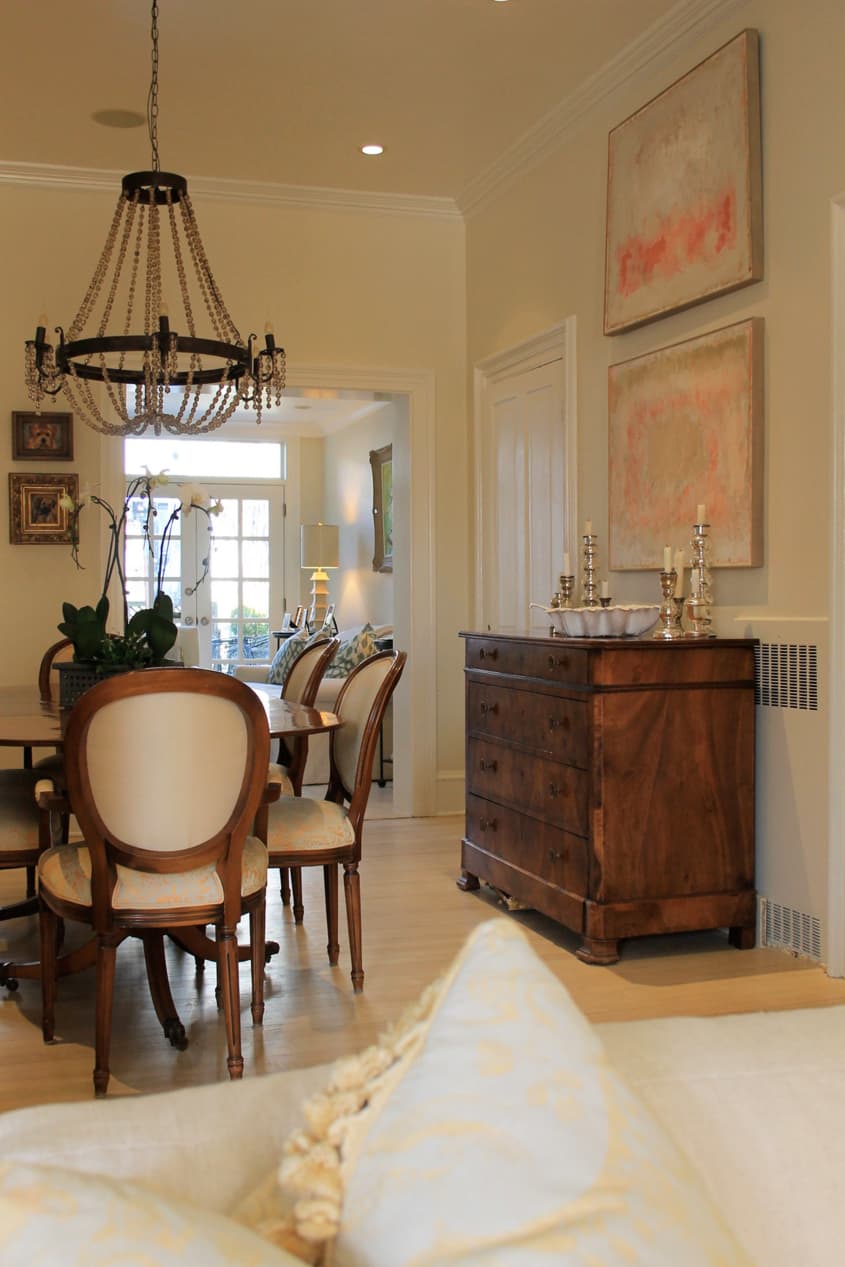 Eileen’s Elegant & Airy Townhouse Apartment Therapy