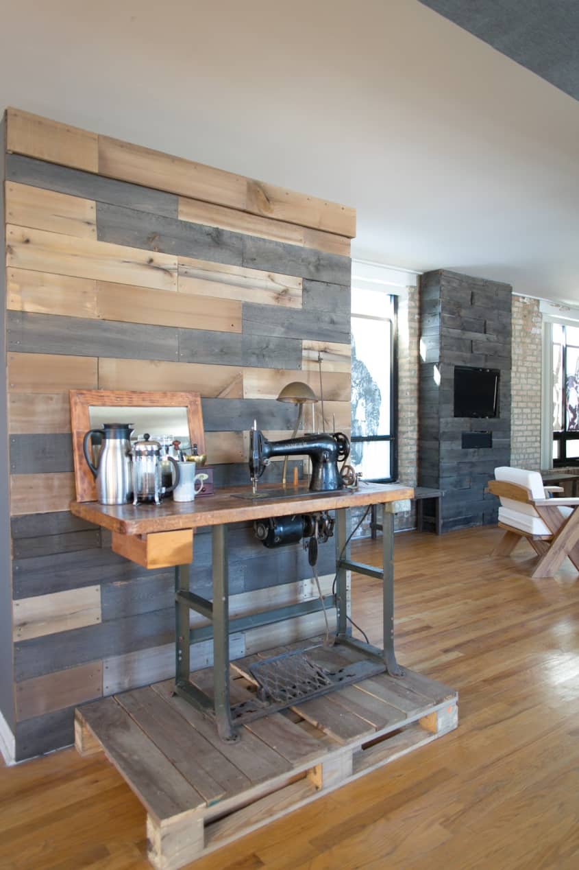 House Tour A Clever DIY Loft in Chicago Apartment Therapy