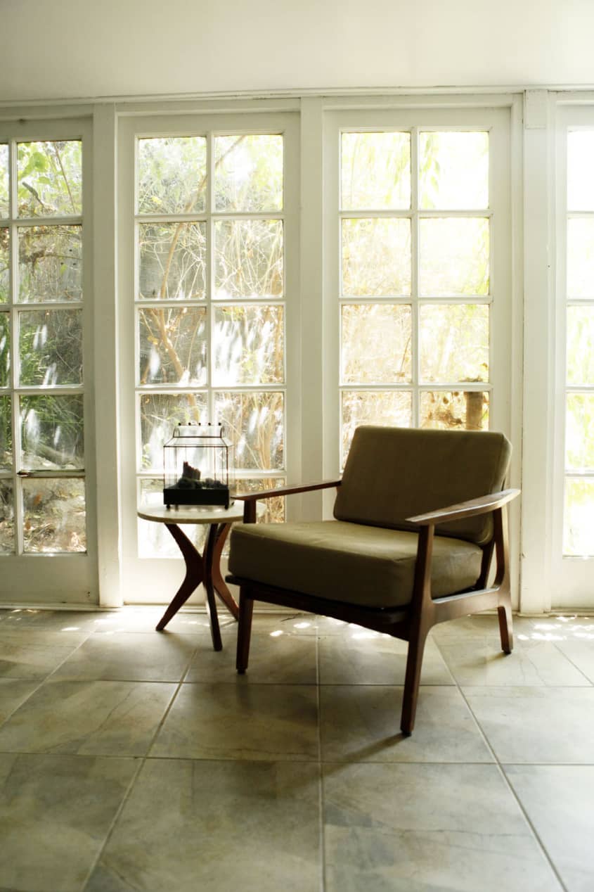 Genevieve and Maxwell’s Mid Century Perch Apartment Therapy