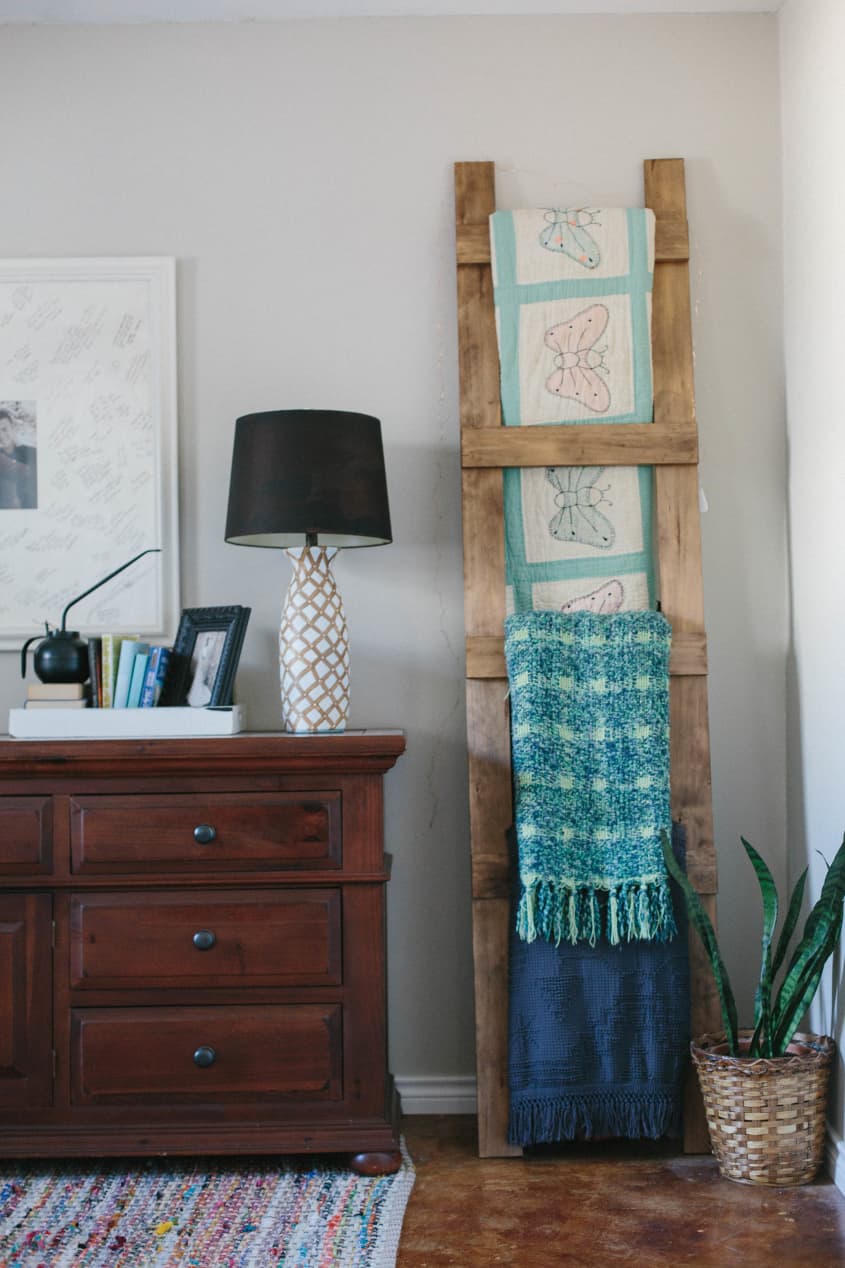 House Tour A Blogger's Easy Going Homemade House Apartment Therapy