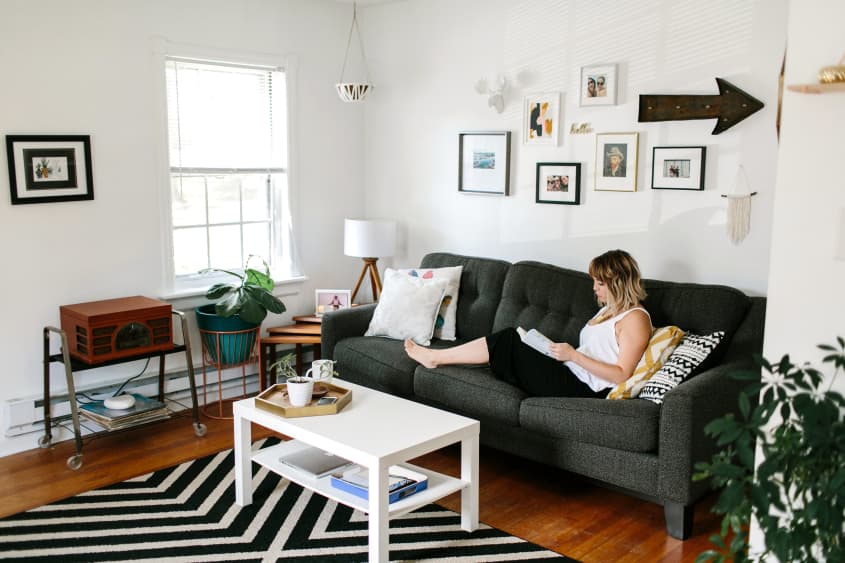 House Tour: A Plant-Filled Raleigh Rental Apartment | Apartment Therapy