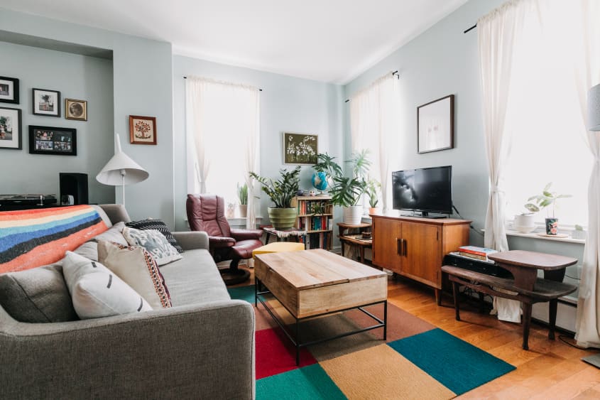 Photographer's Philadelphia Row Home Photos | Apartment Therapy