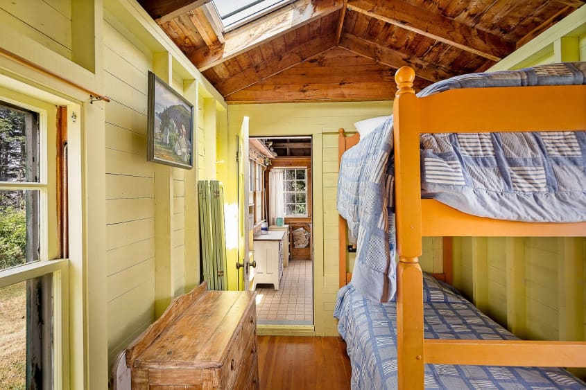 Maine Homes for Sale — 90 Wharf Hill Road, Monhegan, Maine Apartment