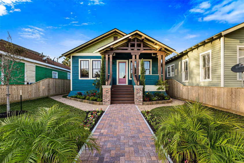 Galveston Homes for Sale — 4010 Ursuline St, Galveston, Texas