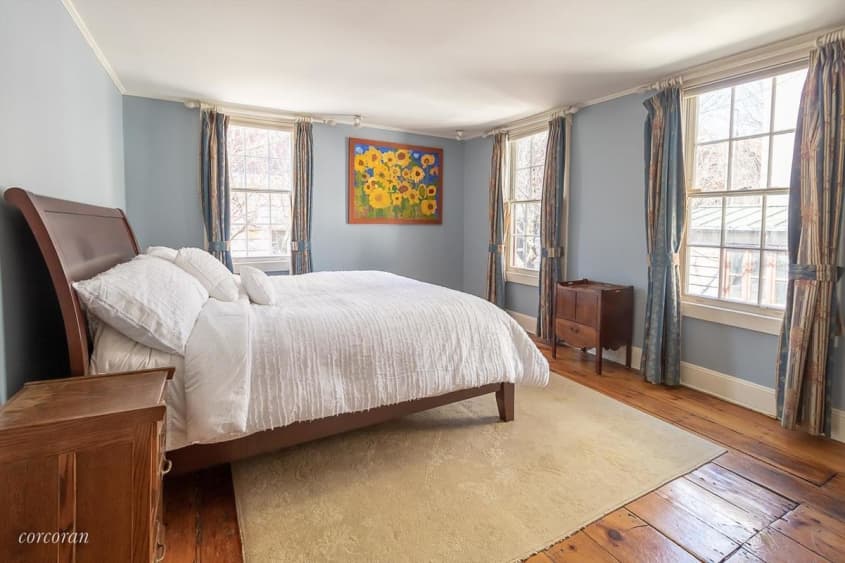 Ernest Hemingway NYC Townhouse Sale | Apartment Therapy