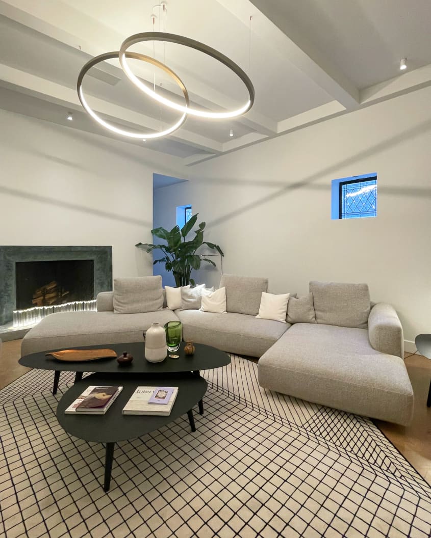 Taylor Swift's Home on Cornelia Street Is A Furniture Gallery