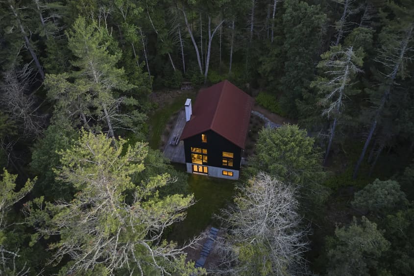 Cabin Porn House for Sale — 55 Woods Rd., Barryville, NY Apartment Therapy