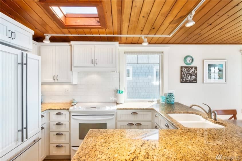 Beach Houses for Sale — 2647 West Beach Rd, Oak Harbor, WA Apartment