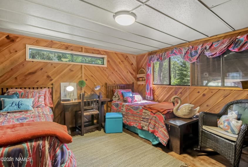 Contemporary Homes for Sale — 735 Stringer Rd., Munds Park, Arizona