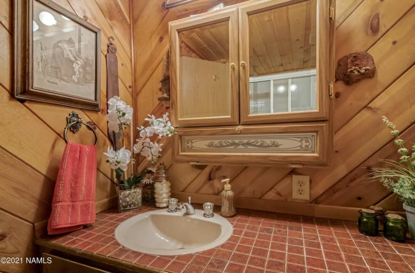 Contemporary Homes for Sale — 735 Stringer Rd., Munds Park, Arizona