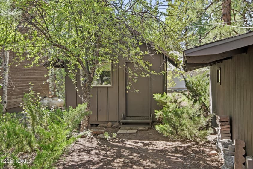 Contemporary Homes for Sale — 735 Stringer Rd., Munds Park, Arizona