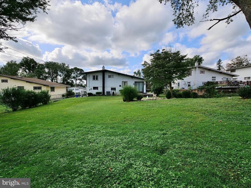 Time Capsule Homes for Sale — 608 Warren Blvd, Broomall, PA Apartment