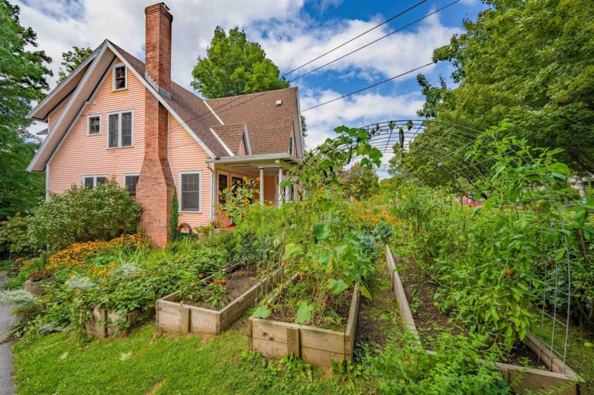 Cottages for Sale in Burlington — 521 St. Paul Street, Burlington, VT