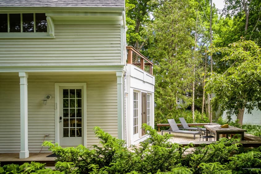 65 Chestnut St., Camden, Maine — Farmhouses for Sale Apartment Therapy